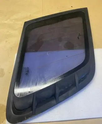 Hyundai Santa Fe Rear vent window glass 43R001234 DOT398M352AS2