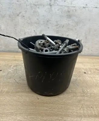 BMW 7 F01 F02 F03 F04 Nuts/bolts 