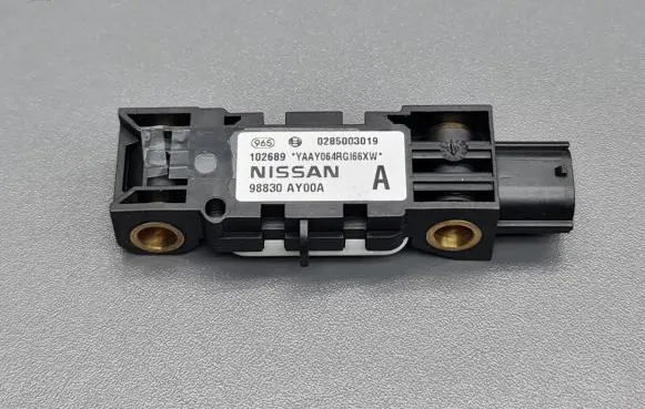 Nissan Note (E11) Airbag deployment crash/impact sensor 0285003019 98830AY00A