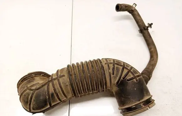 Ford Mondeo Mk III Air intake hose/pipe 1S719C623AJ