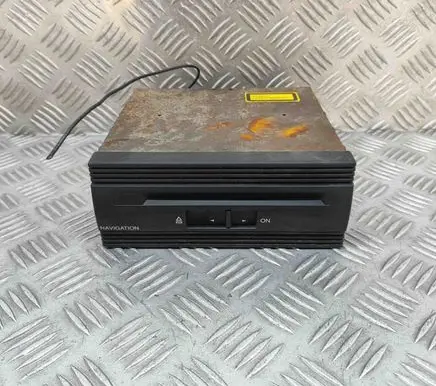 Audi A8 S8 D2 4D Radio/CD/DVD/GPS head unit 4D0919887D