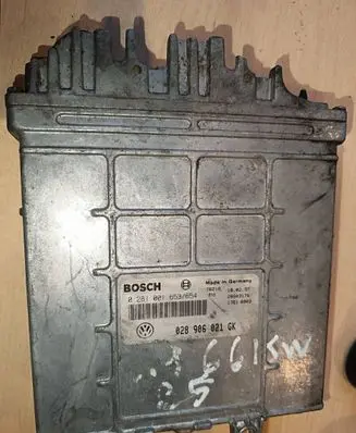 Volkswagen PASSAT B5 Engine control unit/module 028906021GK 28SA3176 0281001653