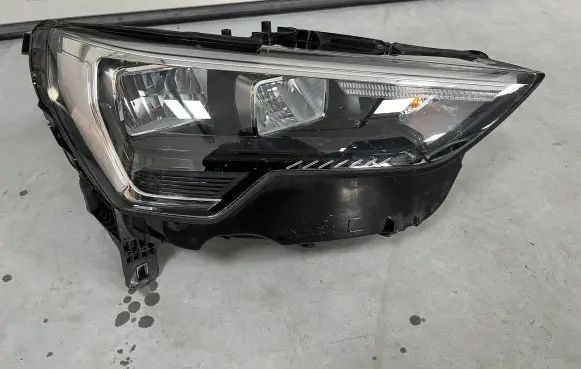 Audi Q3 F3 Headlight/headlamp 83A941012