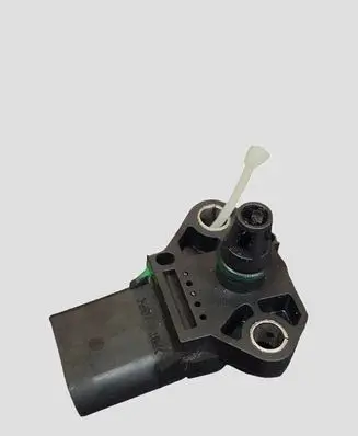 Volkswagen PASSAT B6 Air pressure sensor 0281002401