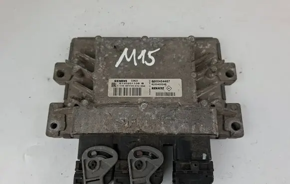 Renault Clio III Engine control unit/module 8200454467 S120201108