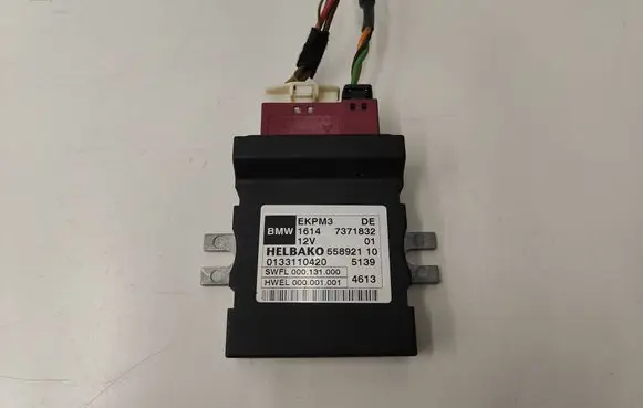 BMW 3 F30 F35 F31 Fuel injection pump control unit/module 7371832 0133110420 55892110