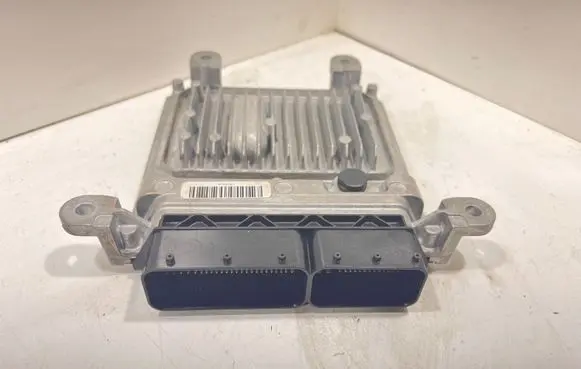 Mercedes-Benz E W212 Engine control unit/module A6519009102