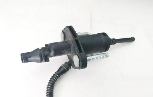 Opel Insignia A Clutch master cylinder 