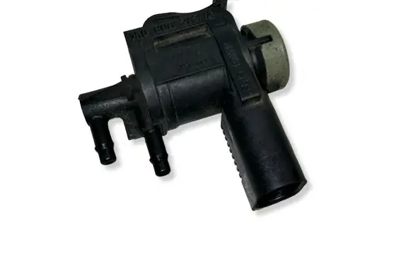 Audi A6 S6 C6 4F Turbo solenoid valve 1K0906283A