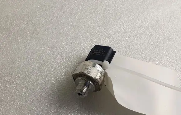 Air conditioning (A/C) pressure sensor
