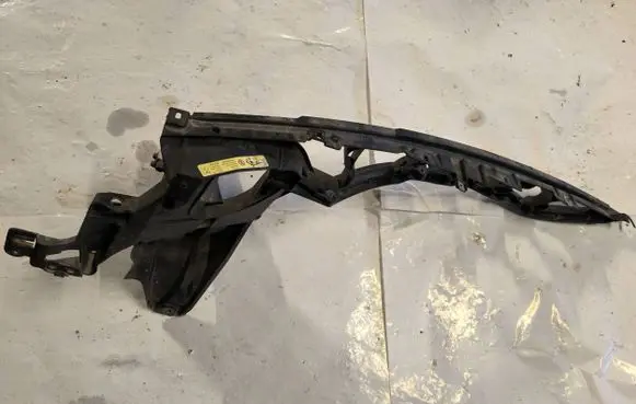 BMW X5 E70 Headlight/headlamp mounting bracket