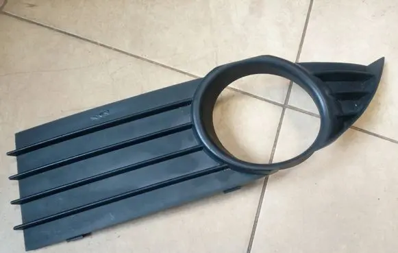 Renault Espace IV Front fog light trim/grill 31047M NE68866