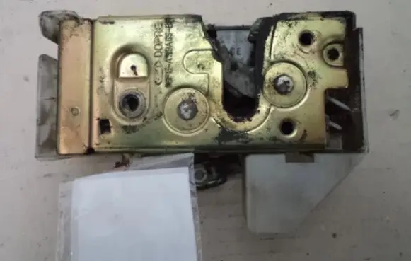Ford Courier Front door lock