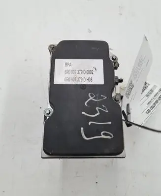 Skoda Fabia Mk2 (5J) ABS Pump 6R0907379D 6R0614417