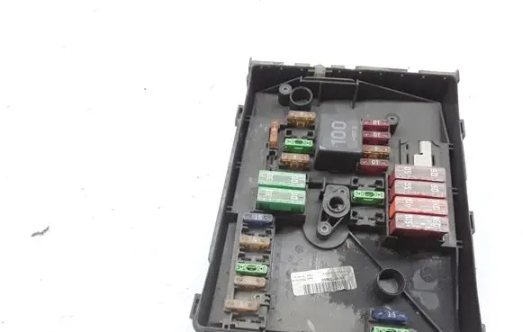 Skoda Octavia Mk2 (1Z) Fuse module 1K0937125A