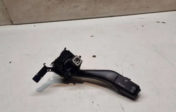 Volkswagen Golf V Wiper control stalk 1K0953519A