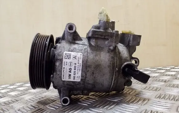 Seat Altea XL Air conditioning (A/C) compressor (pump) 5N0820803A