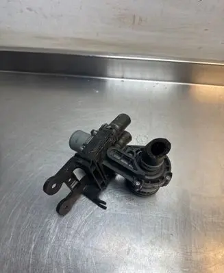 Audi A6 S6 C6 4F Coolant heater control valve 1147412177