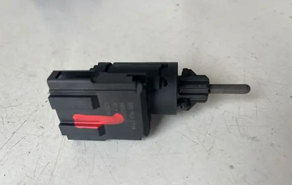 Brake pedal sensor switch