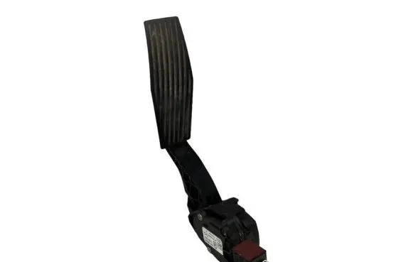 Opel Insignia A Accelerator throttle pedal 13237352