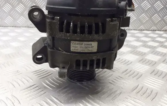 Toyota Avensis T250 Generator/alternator 104210-4521