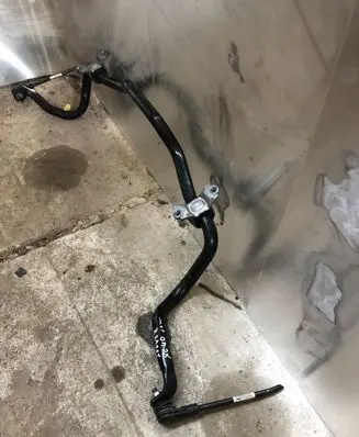 Volvo XC40 Front anti-roll bar/sway bar 3165875