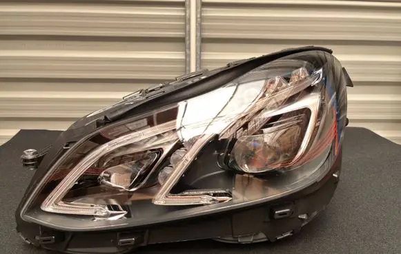 Mercedes-Benz E W212 Headlight/headlamp A2128205139