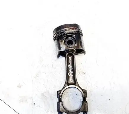 Nissan Primera Piston with connecting rod