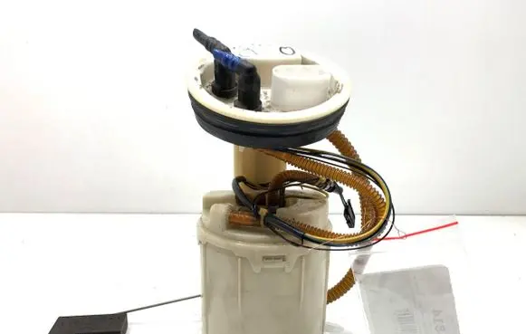 Seat Leon (1M) In-tank fuel pump 8L9919051B