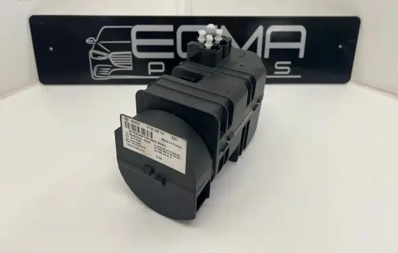 Mercedes-Benz S W221 Central locking vacuum pump A0008004448 110340166410 0132006410