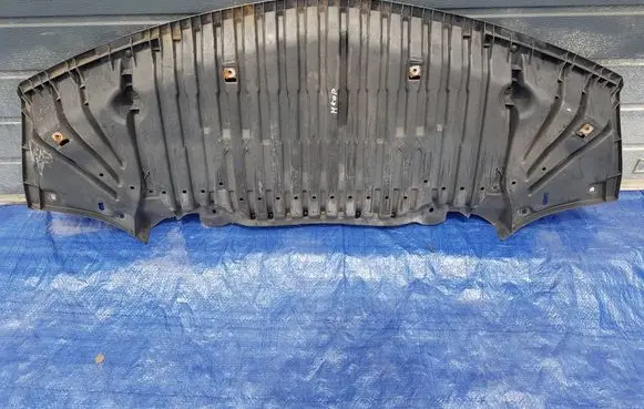 Mercedes-Benz SLK R172 Engine splash shield/under tray 1725200623DDD A1725200623