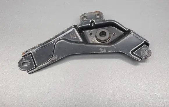 Honda Accord Radiator mount bracket