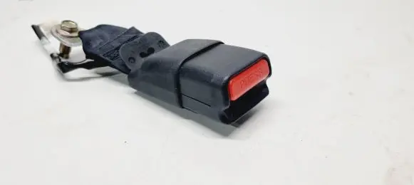 Nissan Pulsar Rear seatbelt buckle 888423ZL0A