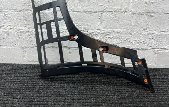 Mercedes-Benz C AMG W205 Sill supporting ledge A1906980727