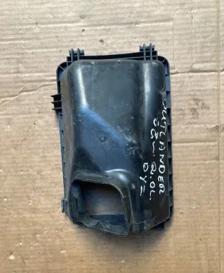 Mitsubishi Outlander Air filter box cover 