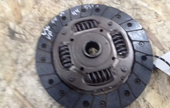 Volkswagen Up Clutch pressure plate 101878006579 04C141031D