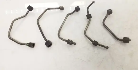 Peugeot 207 Fuel injector supply line/pipe 