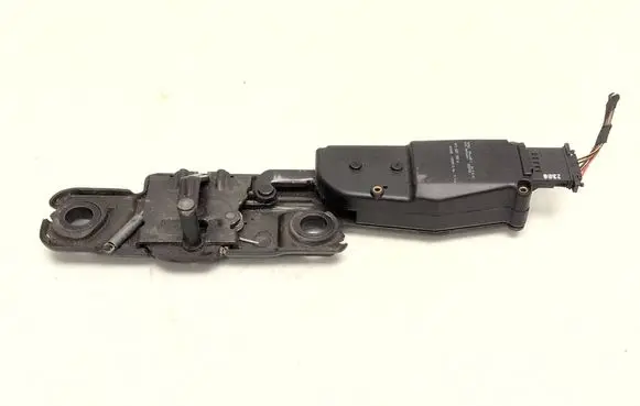Skoda Superb B6 (3T) Tailgate/trunk/boot lift motor 4F9827383A