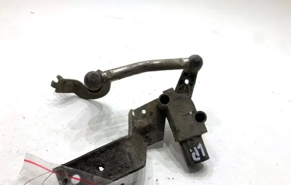 Volkswagen PASSAT B8 Headlight/headlamp level sensor 