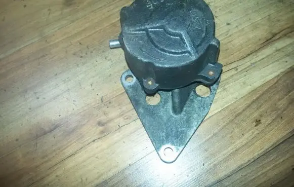 Vacuum pump