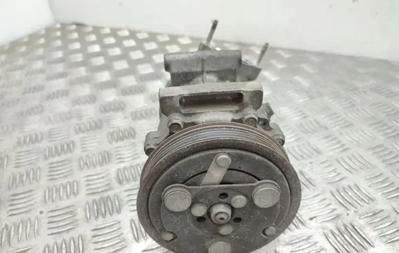 Mini Cooper Countryman R60 Air conditioning (A/C) compressor (pump) 9213175