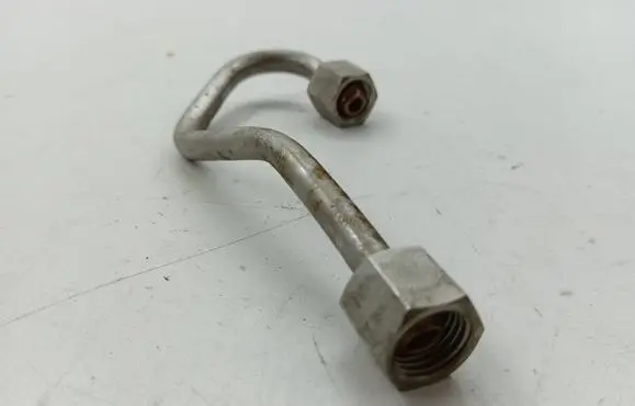 Seat Ateca Fuel injector supply line/pipe 04E130241
