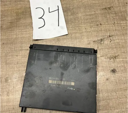 Mercedes-Benz S W220 Seat control module 2208201385