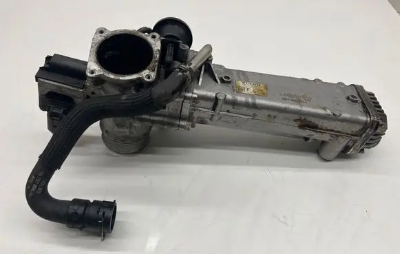 Volvo V60 EGR valve cooler 31325030 1416800109 70304902