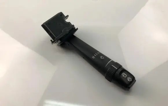 Volvo V70 Indicator stalk 8691545