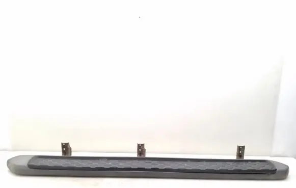 Nissan Pathfinder R51 Front sill trim cover