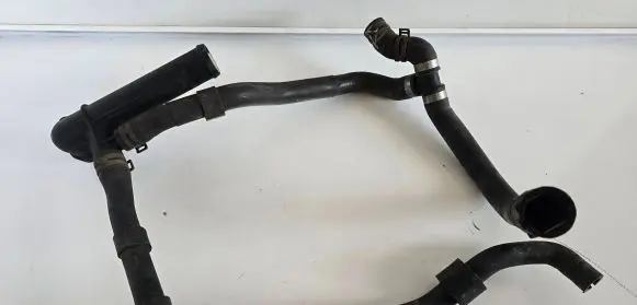 Volkswagen PASSAT B8 Engine coolant pipe/hose 5Q0121619D