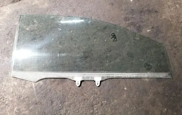 Renault Twingo II Front door window/glass (coupe) 