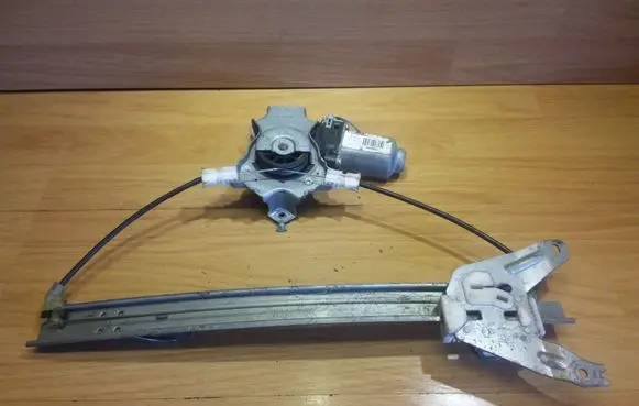 Nissan Primera Rear door window regulator with motor 400601
