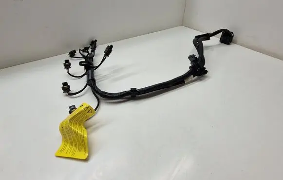 BMW 3 G20 G21 Fuel injector wires 8482362